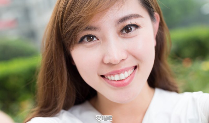 邓丽君漂亮吗,为什么人们喜欢听她的歌曲 邓丽君漂亮吗,为什么人们喜欢听她的歌曲 - 爱唱歌