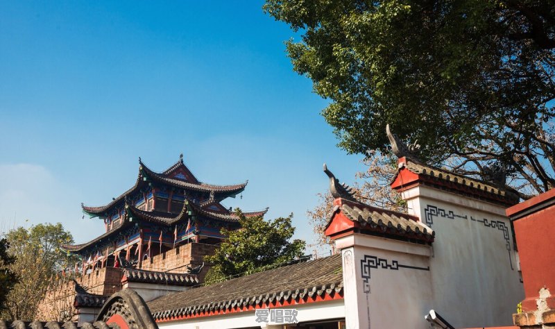 学了这么多年诗，最让你惊艳的一句诗是什么 - 爱唱歌