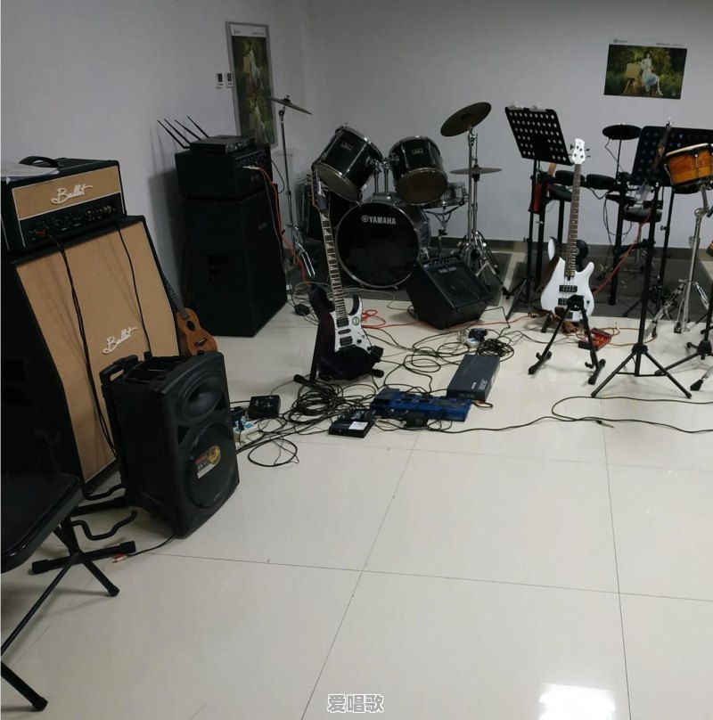 有没有七零八零后以前玩过或者酷爱摇滚乐的朋友们?你们现在过的怎么样 有没有七零八零后以前玩过或者酷爱摇滚乐的朋友们?你们现在过的怎么样 - 爱唱歌