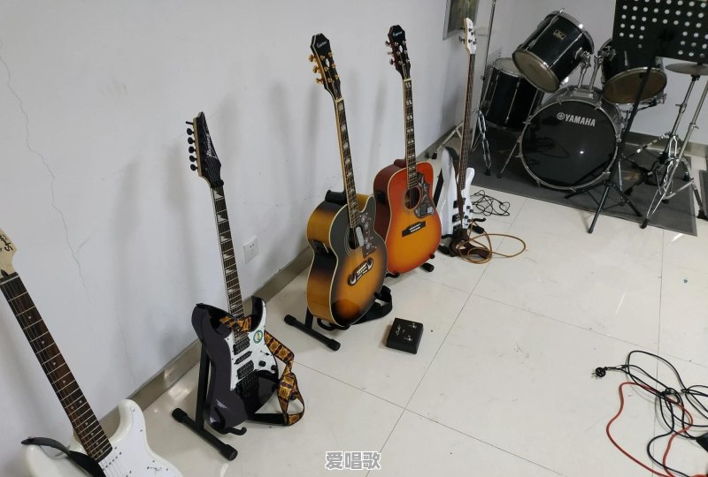 有没有七零八零后以前玩过或者酷爱摇滚乐的朋友们?你们现在过的怎么样 有没有七零八零后以前玩过或者酷爱摇滚乐的朋友们?你们现在过的怎么样 - 爱唱歌