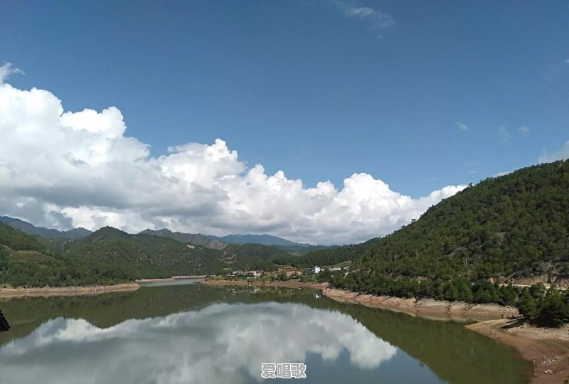 家长们觉得学校开网课会对孩子带来多少益处,多少害处 家长们觉得学校开网课会对孩子带来多少益处,多少害处 - 爱唱歌