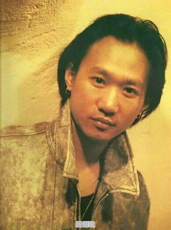 九十年代黄家驹在乐坛到底有多火 九十年代黄家驹在乐坛到底有多火 - 爱唱歌