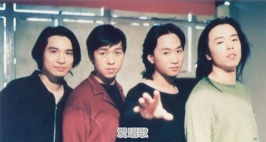 九十年代黄家驹在乐坛到底有多火 九十年代黄家驹在乐坛到底有多火 - 爱唱歌