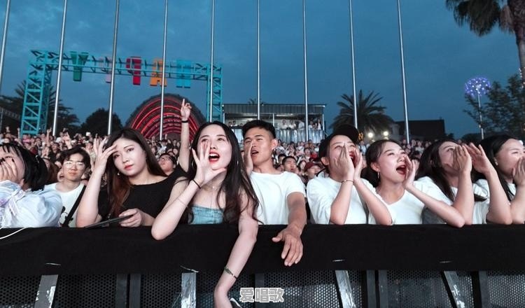 如何评价2019成都欢乐谷EMP国际电音节 - 爱唱歌