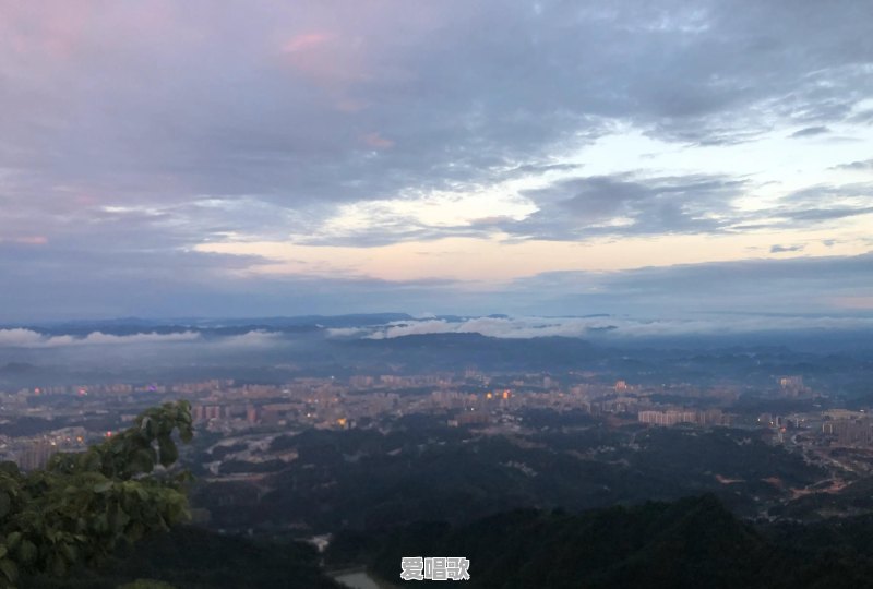 本人今年30,之前一直做销售,现在想转行,有好的建议吗?谢谢 本人今年30,之前一直做销售,现在想转行,有好的建议吗?谢谢 - 爱唱歌