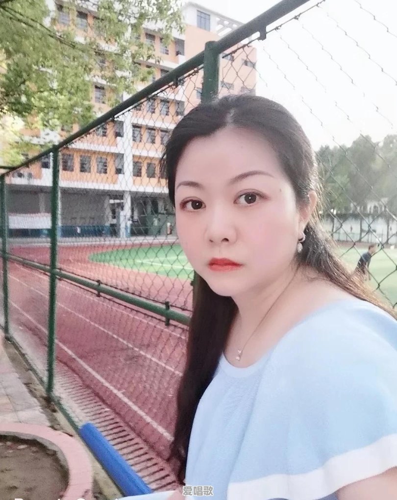 为什么一个想忘记的人一直忘不掉 为什么一个想忘记的人一直忘不掉 - 爱唱歌