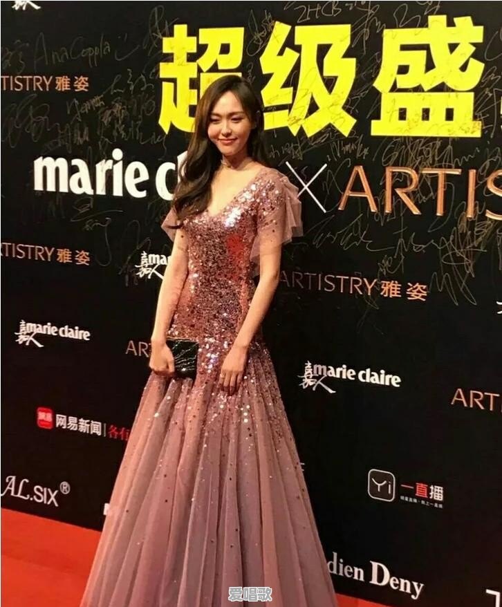 嘉人盛典杨幂刘亦菲唐嫣杨颖等女星现场比美,未修图谁赢了 嘉人盛典杨幂刘亦菲唐嫣杨颖等女星现场比美,未修图谁赢了 - 爱唱歌