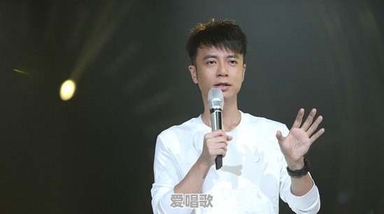 李克勤的无声换气是怎么做到的 李克勤的无声换气是怎么做到的 - 爱唱歌