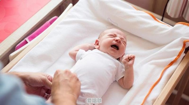 小孩多大以后可以不用尿不湿了 小孩多大以后可以不用尿不湿了 - 爱唱歌