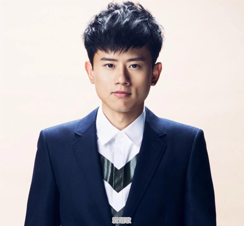 张杰和华晨宇两人谁的唱功更好些?未来新生代华语乐坛谁将成为领军人物 张杰和华晨宇两人谁的唱功更好些?未来新生代华语乐坛谁将成为领军人物 - 爱唱歌
