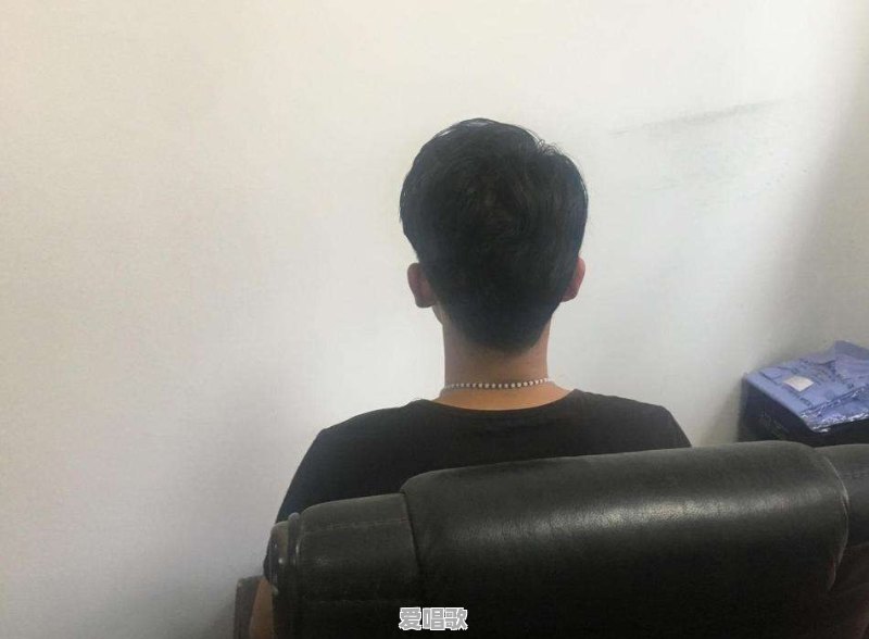 爱得太深无法放下该怎么办 爱得太深无法放下该怎么办 - 爱唱歌
