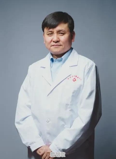 新冠“二阳”来了,此次治疗是听张文宏的,还是听司马南的呢 新冠“二阳”来了,此次治疗是听张文宏的,还是听司马南的呢 - 爱唱歌
