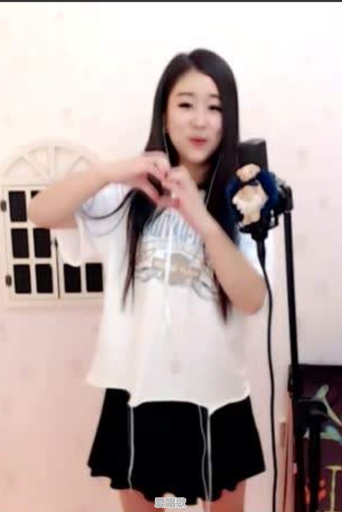 心情不好时,是应该让自己的情感抒发出来,如听听悲伤的音乐,还是做做令人兴奋或高兴的事呢 心情不好时,是应该让自己的情感抒发出来,如听听悲伤的音乐,还是做做令人兴奋或高兴的事呢 - 爱唱歌