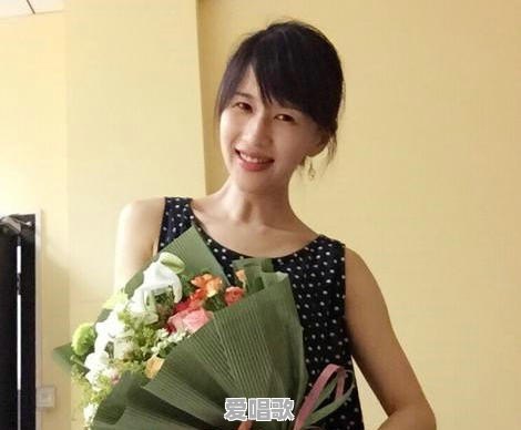 心情不好时,是应该让自己的情感抒发出来,如听听悲伤的音乐,还是做做令人兴奋或高兴的事呢 心情不好时,是应该让自己的情感抒发出来,如听听悲伤的音乐,还是做做令人兴奋或高兴的事呢 - 爱唱歌