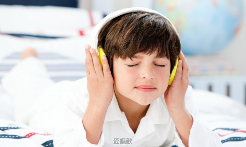 孩子可以一边听音乐一边写作业吗 孩子可以一边听音乐一边写作业吗 - 爱唱歌