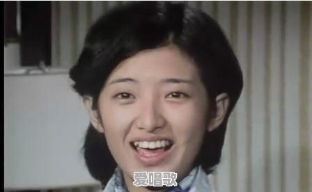 平山广场网红歌手 平山广场网红歌手 - 爱唱歌