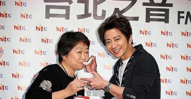 翻唱秒杀原唱的“原唱杀手”你觉得谁最够格 翻唱秒杀原唱的“原唱杀手”你觉得谁最够格 - 爱唱歌