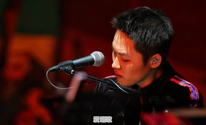 客观评论音乐路上的俊杰和杰伦,并适当预测前景,如何 客观评论音乐路上的俊杰和杰伦,并适当预测前景,如何 - 爱唱歌