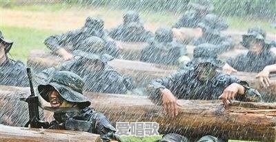 我儿子今年参军,过些天就要去部队了,不知要准备些什么让他带去 我儿子今年参军,过些天就要去部队了,不知要准备些什么让他带去 - 爱唱歌