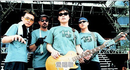 电焊工出身的杨坤,为帮那英却羞辱田震,想知道田震近况如何 电焊工出身的杨坤,为帮那英却羞辱田震,想知道田震近况如何 - 爱唱歌