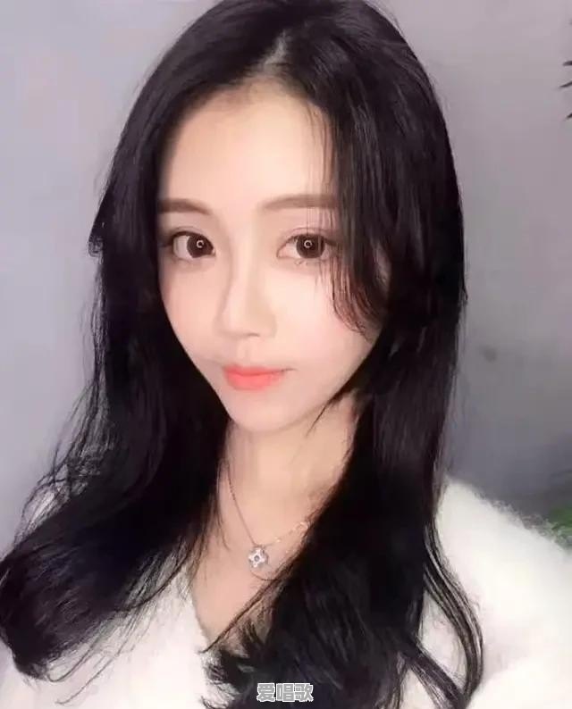 你觉得网红是什么？粉丝又是什么呢 - 爱唱歌