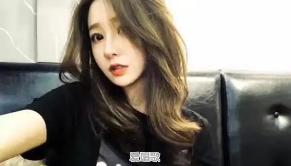 你觉得网红是什么？粉丝又是什么呢 - 爱唱歌