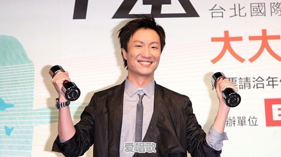 郑中基和陈奕迅,就唱功、影响力来说,哪个更胜一筹 郑中基和陈奕迅,就唱功、影响力来说,哪个更胜一筹 - 爱唱歌