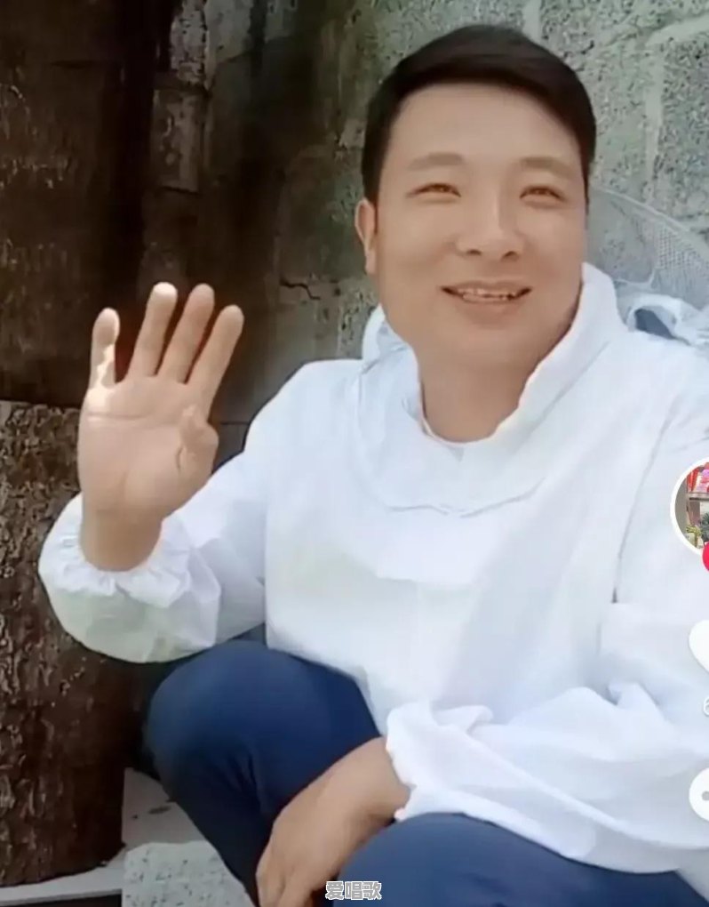 90后杨槠策对70后余秀华有真爱吗?他们的姐弟恋能够天长地久吗 90后杨槠策对70后余秀华有真爱吗?他们的姐弟恋能够天长地久吗 - 爱唱歌