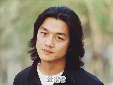 谢霆锋在1999年前后火到什么程度?火过四大天王你信吗 谢霆锋在1999年前后火到什么程度?火过四大天王你信吗 - 爱唱歌
