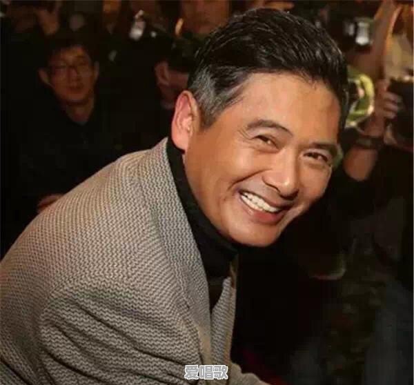 为何迈克尔杰克逊有场演唱会现会晕倒几百人,死几十个人 为何迈克尔杰克逊有场演唱会现会晕倒几百人,死几十个人 - 爱唱歌