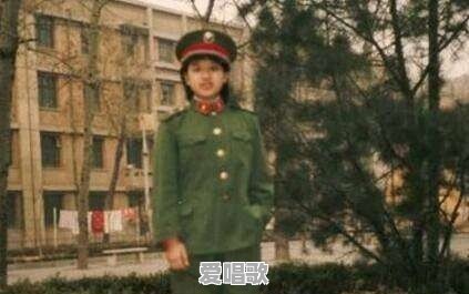 下列四位歌手,谁是华语乐坛最有影响力的女歌手A.那英;B.韩红;C韦唯;D.毛阿敏 下列四位歌手,谁是华语乐坛最有影响力的女歌手A.那英;B.韩红;C韦唯;D.毛阿敏 - 爱唱歌