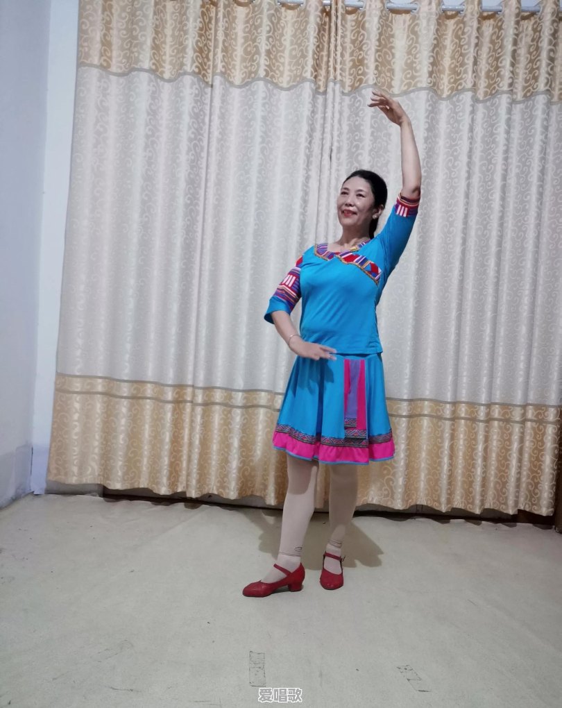你被哪些女明星的红毯造型惊艳过 - 爱唱歌