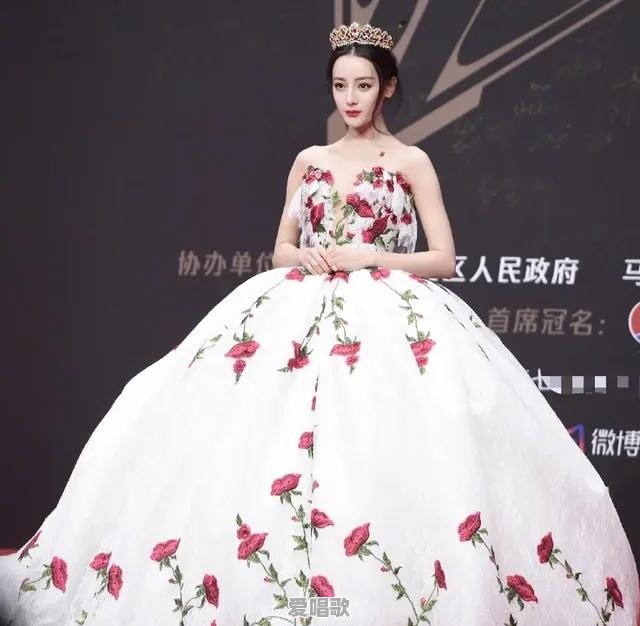 你被哪些女明星的红毯造型惊艳过 - 爱唱歌