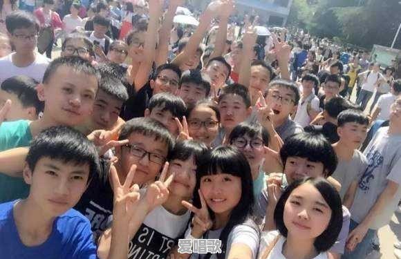 你们经常想起来初恋吗梦中 - 爱唱歌