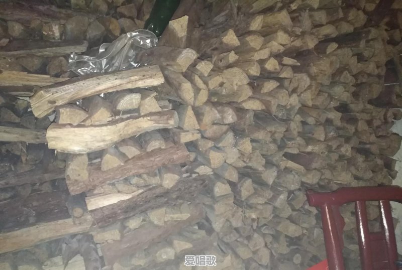 网红麦小登和网红乡村小乔月收入有百万吗 网红麦小登和网红乡村小乔月收入有百万吗 - 爱唱歌