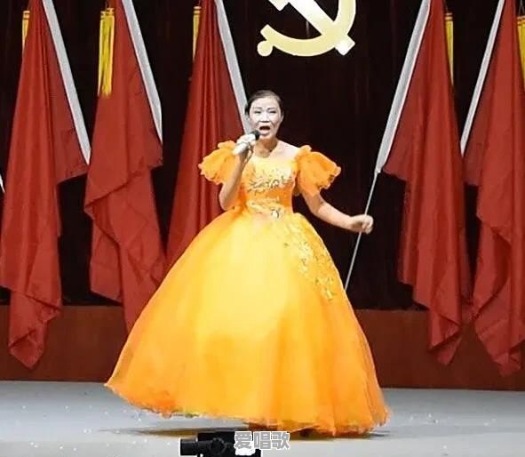 为什么王杰要在微博备注上写自己是华语乐坛巨星 为什么王杰要在微博备注上写自己是华语乐坛巨星 - 爱唱歌