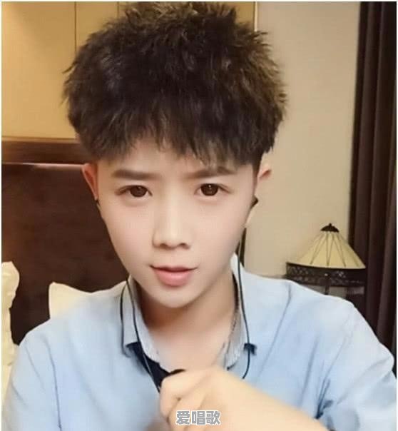 有哪些歌曲原唱没唱红,却被翻唱唱红的 有哪些歌曲原唱没唱红,却被翻唱唱红的 - 爱唱歌