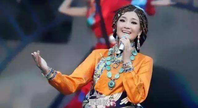 当下最热的APP有哪些 - 爱唱歌