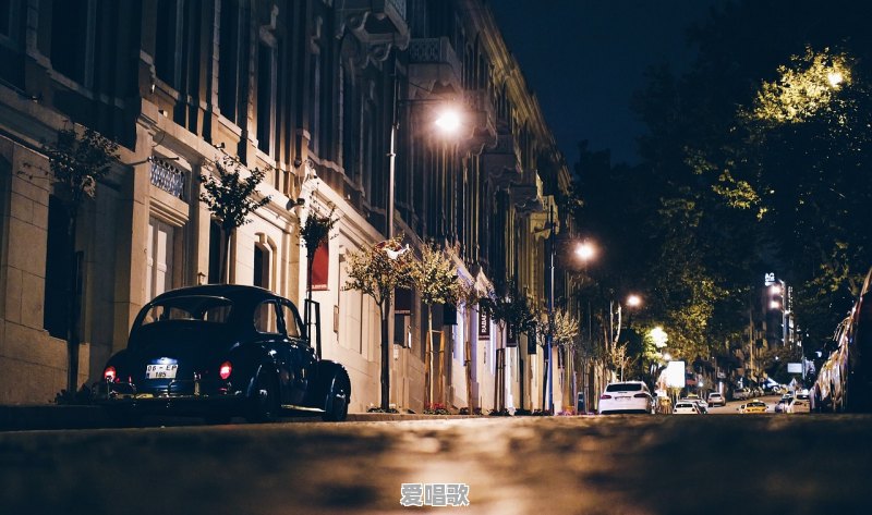 网红建筑工歌手 - 爱唱歌