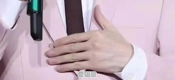 有没有令你印象深刻且影响深远的一首歌,还记得它的歌名吗 有没有令你印象深刻且影响深远的一首歌,还记得它的歌名吗 - 爱唱歌
