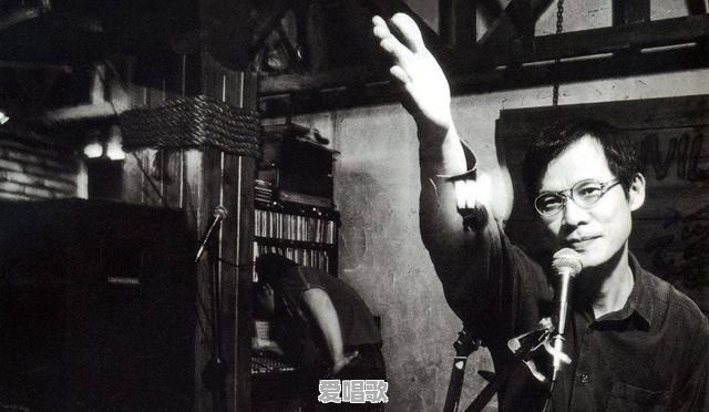 对于苏打绿中的吴青峰,你怎么看 对于苏打绿中的吴青峰,你怎么看 - 爱唱歌