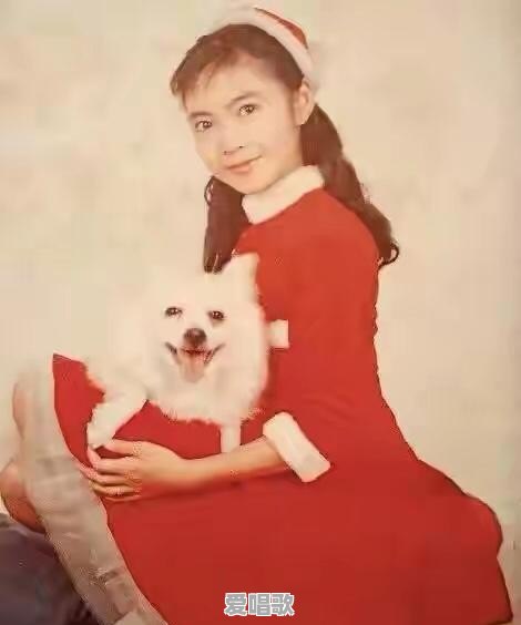 如何评价赢过林青霞、甩了谢贤的女演员萧芳芳 如何评价赢过林青霞、甩了谢贤的女演员萧芳芳 - 爱唱歌