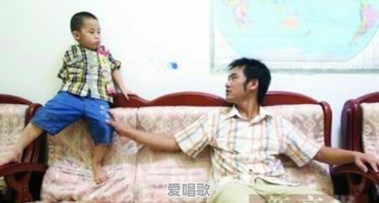 你的孩子喜欢模仿动画片里的人物吗 你的孩子喜欢模仿动画片里的人物吗 - 爱唱歌