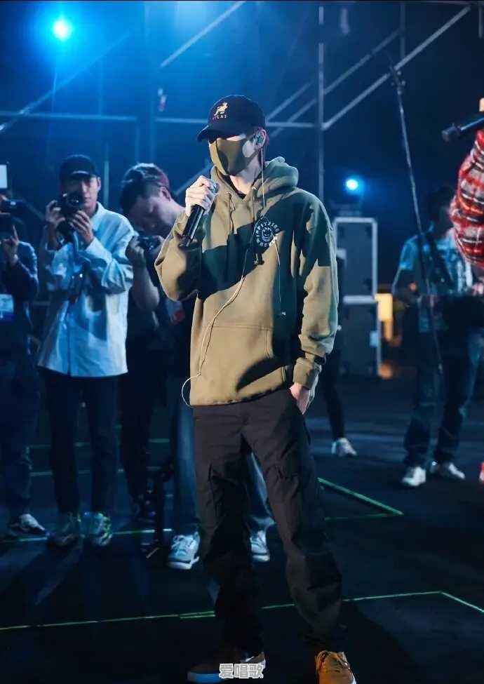 娱乐圈中最真实、不做作的男明星有谁 娱乐圈中最真实、不做作的男明星有谁 - 爱唱歌