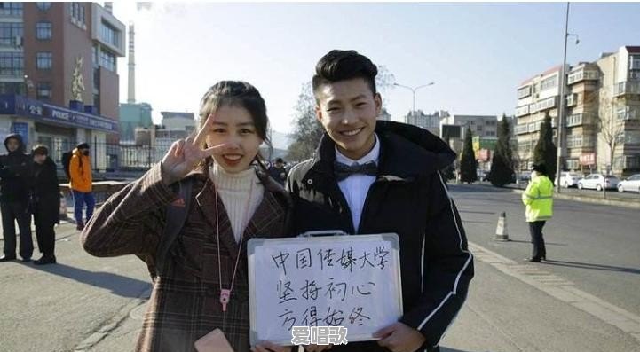 本人学的声乐,学校没有表演。我能不能通过艺考集训来学习一下,然后考个表演类院校 本人学的声乐,学校没有表演。我能不能通过艺考集训来学习一下,然后考个表演类院校 - 爱唱歌