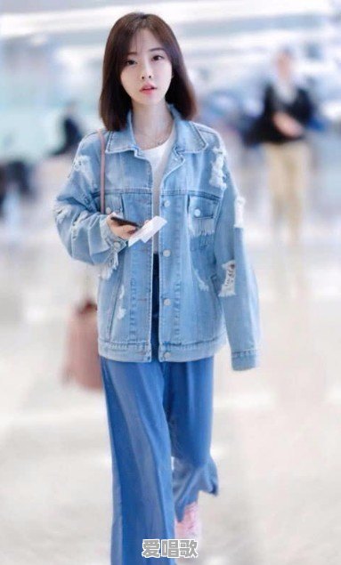 演唱会上唱七首新歌,还要跨界影视,冯提莫算是进取的网红吗 演唱会上唱七首新歌,还要跨界影视,冯提莫算是进取的网红吗 - 爱唱歌