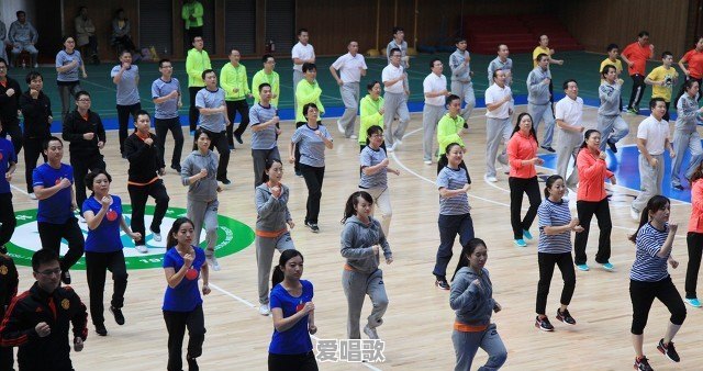 广场舞究竟有什么魅力可以如此吸引老年人呢 - 爱唱歌