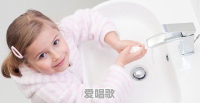 为什么全民K歌有些人唱的声音挺好听?有些人唱出来效果都不是一样的,这是什么原因 为什么全民K歌有些人唱的声音挺好听?有些人唱出来效果都不是一样的,这是什么原因 - 爱唱歌