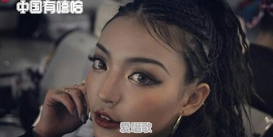 如何看待说唱女歌手vava称「颁奖典礼混乱」拒绝华语金曲奖这一风波 如何看待说唱女歌手vava称「颁奖典礼混乱」拒绝华语金曲奖这一风波 - 爱唱歌