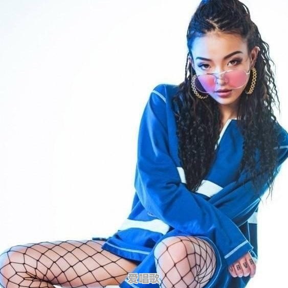 如何看待说唱女歌手vava称「颁奖典礼混乱」拒绝华语金曲奖这一风波 如何看待说唱女歌手vava称「颁奖典礼混乱」拒绝华语金曲奖这一风波 - 爱唱歌